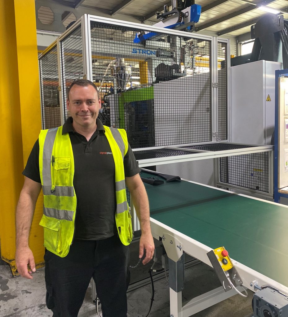 Meet a Handful of Our Long Serving Colleagues at Signal Plastics